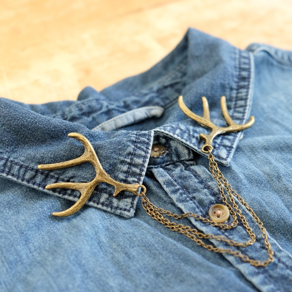 Bronze Deer Antler Collar Clip